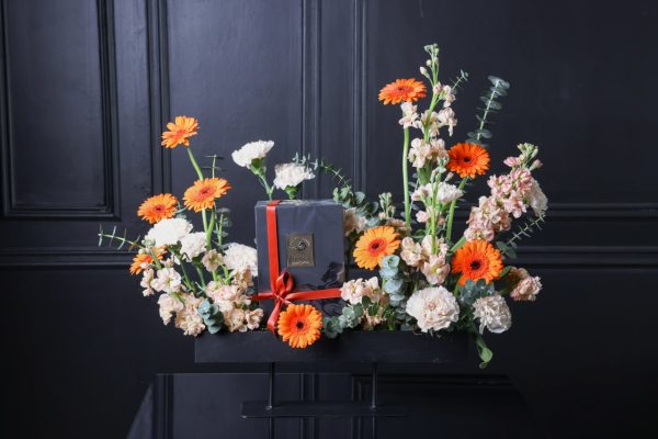 Al Adham | White & Orange Flowers